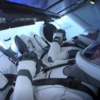 Корабль Crew Dragon с астронавтами NASA пристыковался к МКС