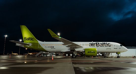 ФОТО. airBaltic получила 43-й самолет Airbus A220-300