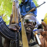 Kaujas Dienvidsudānā: dumpinieki uzbrūk stratēģiski svarīgai pilsētai