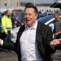 Tesla не хватило 450 машин для исполнения обещания Маска по продажам