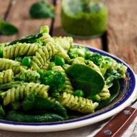 Par zaļu pat vēl zaļāks: 21 spinātu recepte vitamīniem bagātām brīvdienu maltītēm