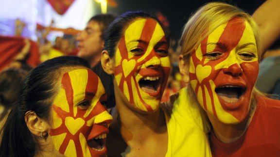 Skopjes centrā tūkstošiem maķedoniešu svin basketbolistu uzvaru pār Lietuvu