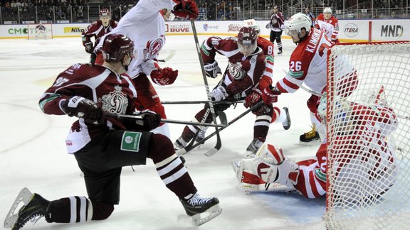 KHL spēle hokejā: Rīgas Dinamo - Vitjazj - 21