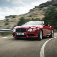 'Bentley Continental' modelis ar V8 motoru iegūst 'S' versiju