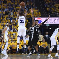 'Warriors' sagrauj Bertāna 'Spurs' NBA izslēgšanas turnīra pirmajā spēlē