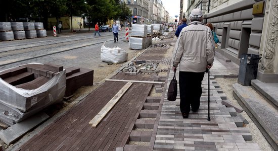 Рижская дума: неоднородная брусчатка на ул. Барона — задумка архитектора