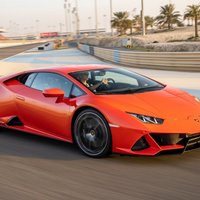 'Lamborghini' nepiedāvā manuālo pārnesumkārbu pārāk augsto izmaksu dēļ