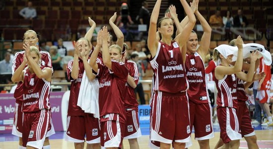 Latvijas basketbolistes EČ ceturtdaļfinālos – gan uzvaras prieki, gan neveiksmes