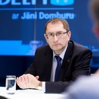 'Delfi TV ar Jāni Domburu': atbild satiksmes ministrs Tālis Linkaits
