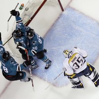 'Sharks' izcīna graujošu 'sauso' uzvaru un iekļūst NHL pusfinālā