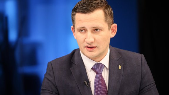 Labklājības ministra amatam apspriež arī EM parlamentārā sekretāra Miezaiņa kandidatūru