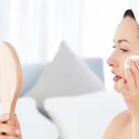 Trīs zinātniski pierādīti līdzekļi, kas efektīvi aizkavē ādas novecošanu