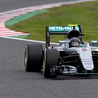 Rosbergs uzvar F-1 Japānas 'Grand Prix' kvalifikācijas sacensībās