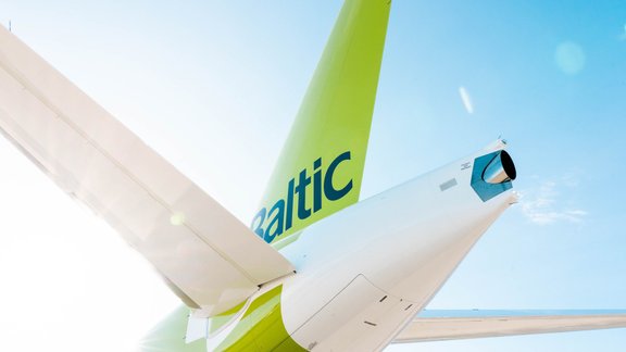 airbaltic lidmašīna