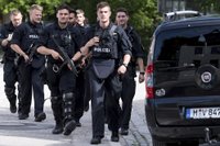 Vācija saglabās pastiprinātu robežkontroli arī pēc marta