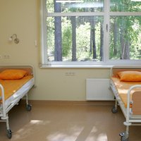 Māmiņas nāve pēc dzemdībām Tukuma slimnīcā: ārstei piemēro administratīvo sodu