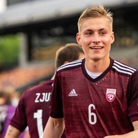 Latvijas futbola izlases kapteinis Tobers nonāk soli no Skotijas Premjerlīgas