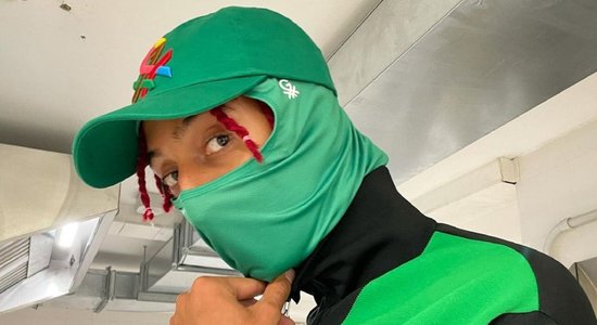 "Вам будет за это стыдно": United Colors of Benetton осудили за мужские хиджабы
