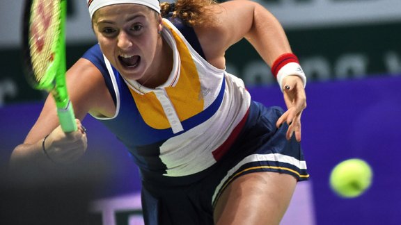 Teniss, WTA finālturnīrs: Jeļena Ostapenko - Karolīna Pliškova - 3