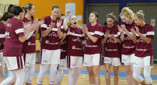 Latvijas basketbolistes pārbaudes mačā Helsinkos sagrauj Mājenieka vadīto Igaunijas izlasi