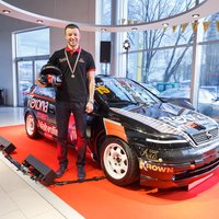 Jānis Vanks prezentē jauno komandu Baltijas autošosejas čempionātam