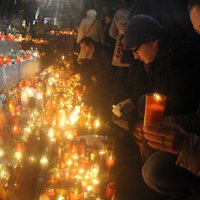 Fotoreportāža: Čehijā piemin 'dižo eiropieti' Vāclavu Havelu