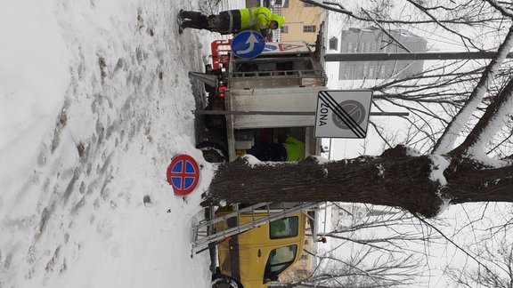 Rīgas pašvaldība slēdz autostāvvietas Kronvalda parkā - 2