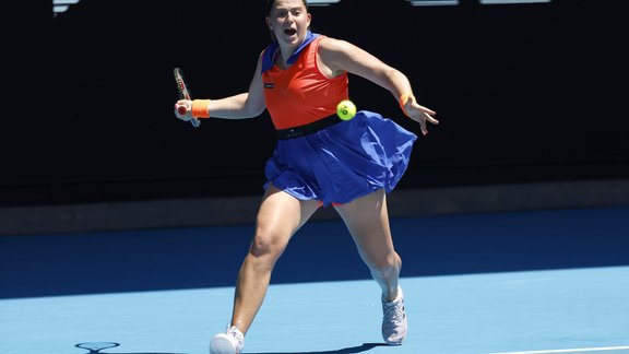 Teniss, "Australian Open" ceturtā kārta: Jeļena Ostapenko - Koko Gofa - 4