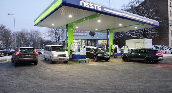 Lielākā degvielas mazumtirgotāja pozīciju pērn Latvijā saglabājusi 'Neste'