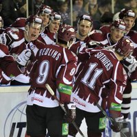 Rīgas 'Dinamo' un LHF turpina ķīvēties par hokejistiem