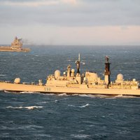 Военный корабль РФ снова замечен недалеко от территориальных вод Латвии