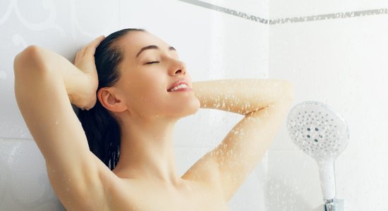 Как долго и часто следует мыть голову и принимать душ: рекомендации дерматологов