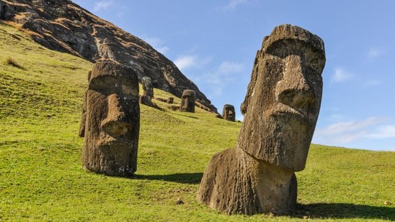 Moai, Lieldienu salas