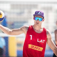 Latvijas pludmales volejbolisti pirmajā Nāciju kausa cīņā apspēlē Izraēlu