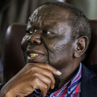 65 gadu vecumā miris Zimbabves opozīcijas līderis Morgans Cvangirai