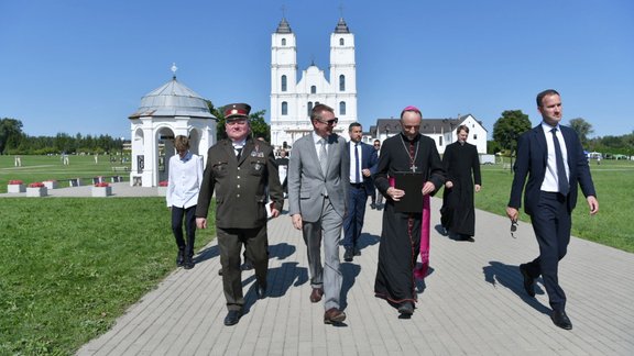 Из-за ситуации с безопасностью Ринкевич прервал отпуск и обратится к народу в Аглоне