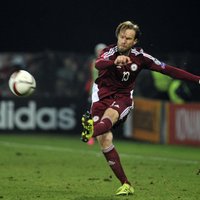 Latvijas futbola izlase FIFA rangā atkāpjas par vēl vienu pozīciju