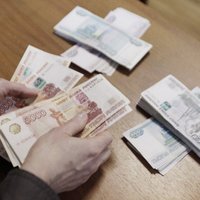 Viena miljona rubļu legalizēšanas lieta nonāk tiesā; tiesās bankas darbiniekus