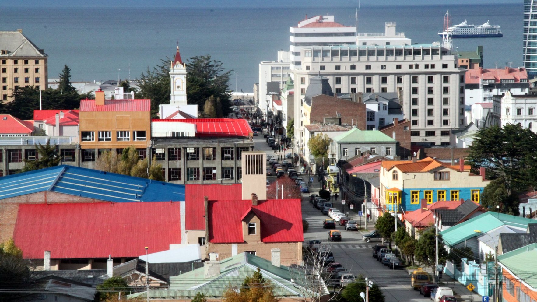 Jaunā Čīles valdība aptur ieceri legalizēt 200 tūkstošus nelegālo imigrantu