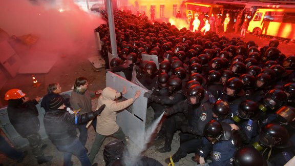 Protesti Ukrainā 2013. gada 30. novembris - 1. decembris - 36