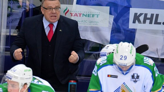 Salavat Yulayev s head coach Igor Zakharkin