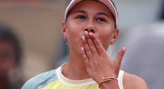 Juškas audzēkne Aņisimova 'French Open' pirmajā kārtā uzvar Osaku