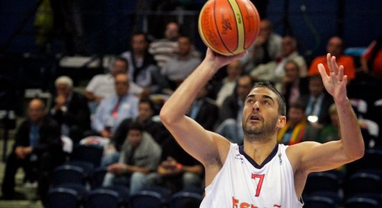 Iepriekšējā EČ vērtīgākais spēlētājs Navarro šogad nepalīdzēs Spānijas basketbola izlasei