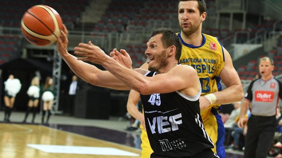 Basketbols, Latvijas basketbola līgas finālsērija, trešā spēle: VEF Rīga - Ventspils