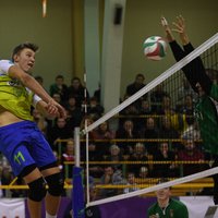 'Lūši' ar neticamu atspēlēšanos triumfē Latvijas čempionātā