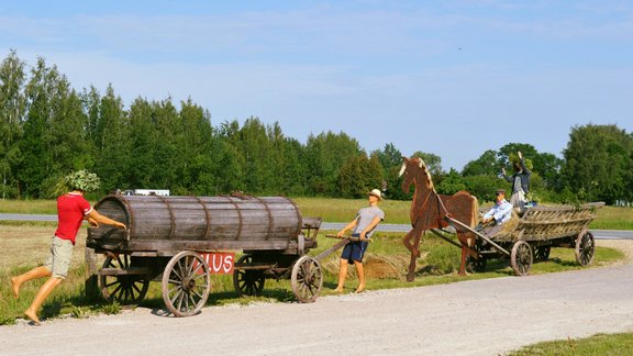 'Trimen Tractors' Jāņos