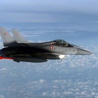 Lēmums par F-16 nodošanu Ukrainai būs jāpieņem ASV, pauž Lielbritānija un Vācija