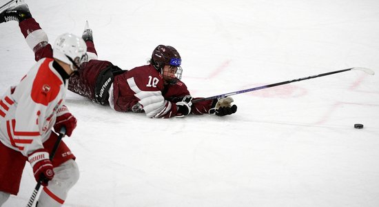 Latvijas U-18 hokejisti negūst vārtus pēdējā pārbaudes spēlē pirms PČ