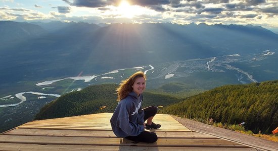 Горы, медведи и жизнь в трейлере: как Криста прожила целый год в Канаде