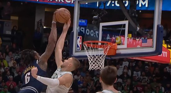 Video: Porziņģa fantastiskais bloks izcelts NBA dienas skaistākajos momentos